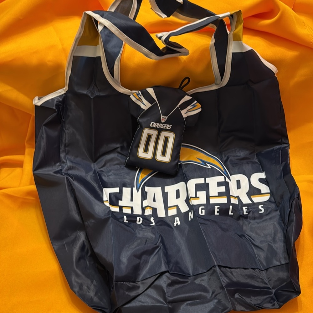 Chargers Fan Collection Set - Picture 6 of 7